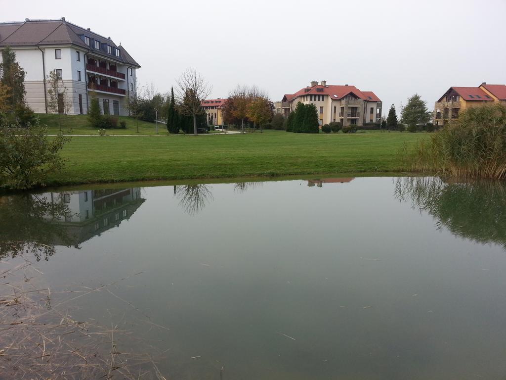 Birdland Villapark Golf ViewBük エクステリア 写真