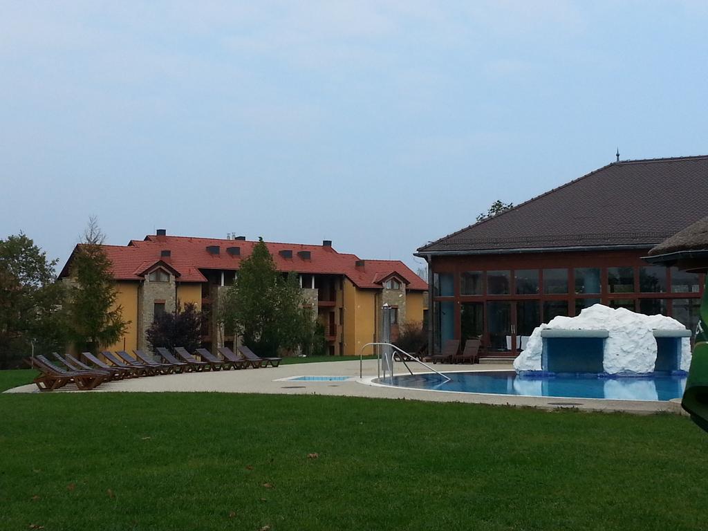 Birdland Villapark Golf ViewBük エクステリア 写真